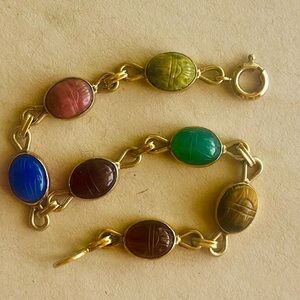 Scarab gemstone bracelet gold